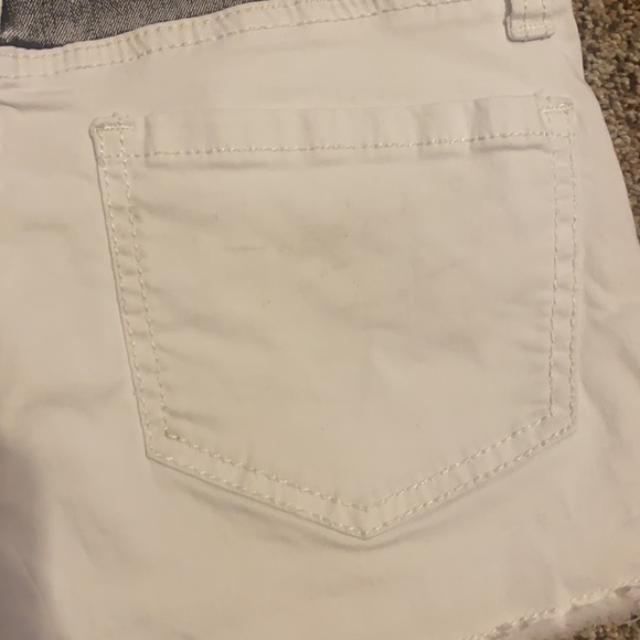 🧡 2/$15🧡 American Flag Button Up Shorts 💙⭐️❤️ - Picture 10 of 15